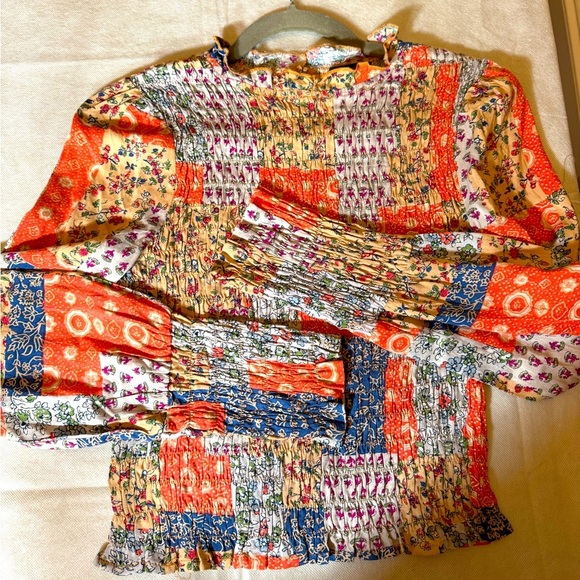 Gigio / Patchwork Print Floral Top / Boho Patchwork Ruching throughout Sz Small - Picture 8 of 12
